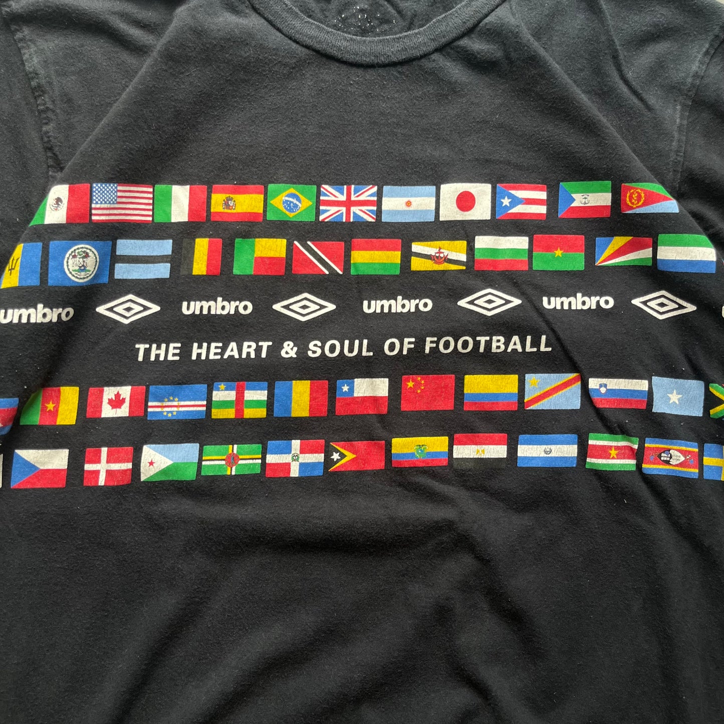 【USED】Umbro World Flag Football Tee Black M Size