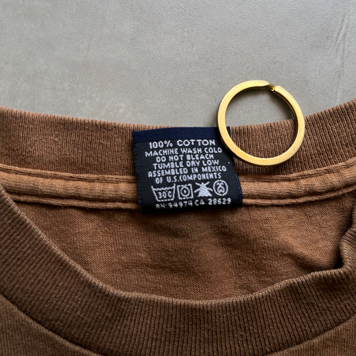 【USED】90〜00s Old Stussy Tee Brown Mexico Made Navy Tag