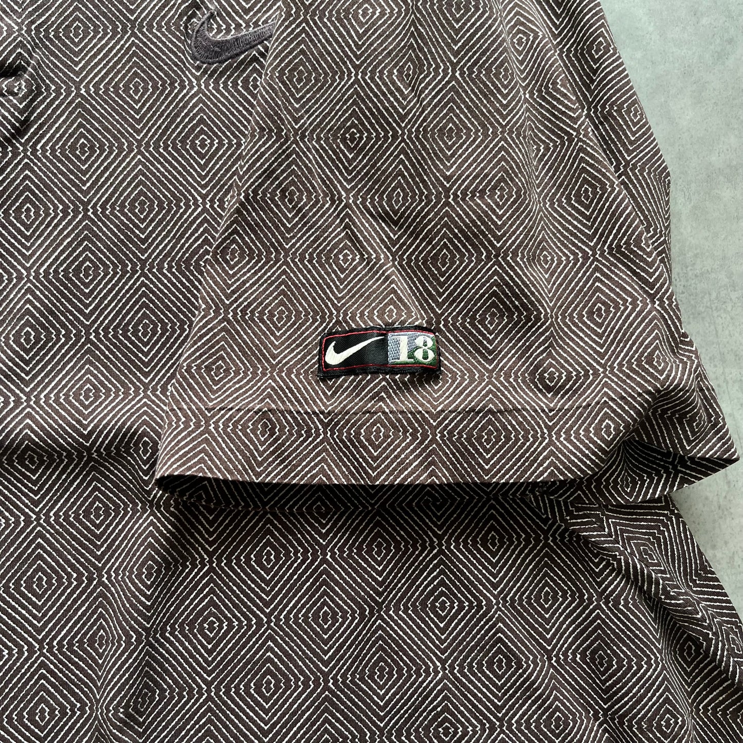 【USED】Nike Patterned Polo Shirt Embroidered Logo Y2K Style