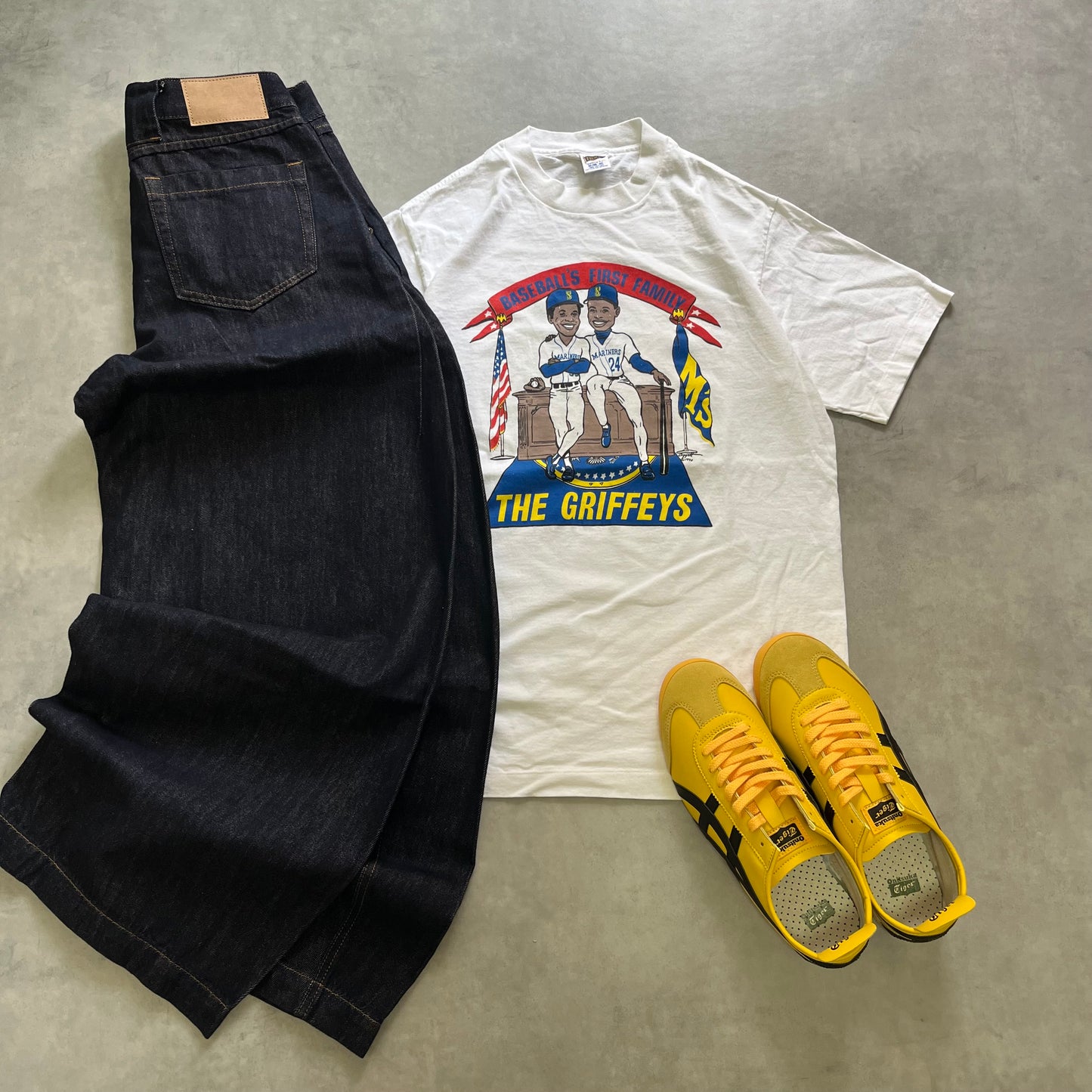 【USED】The Griffeys 90s Single Stitch Character Tee Baseball Design