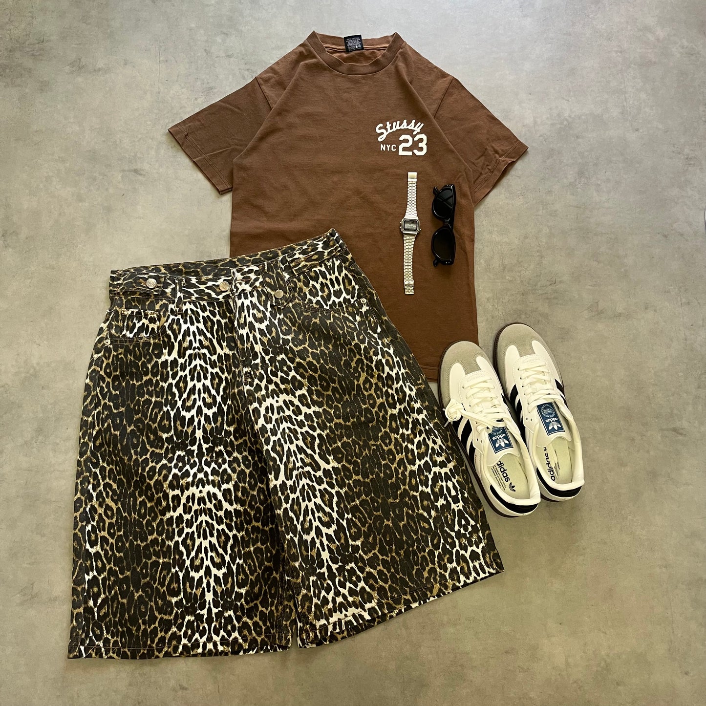 【USED】90〜00s Old Stussy Tee Brown Mexico Made Navy Tag