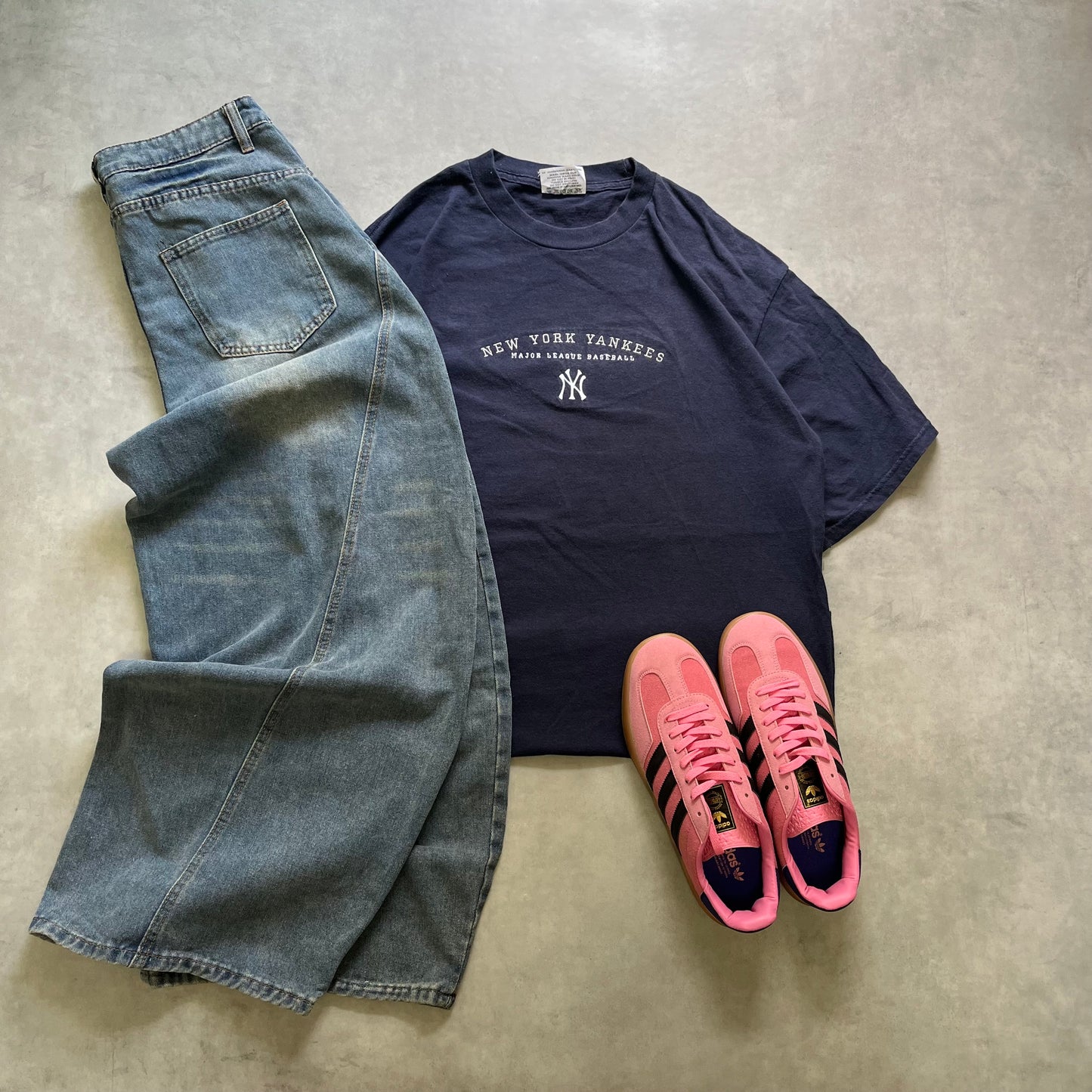 【USED】NY Yankees Embroidered Logo Tee Mexico Made Patch Style