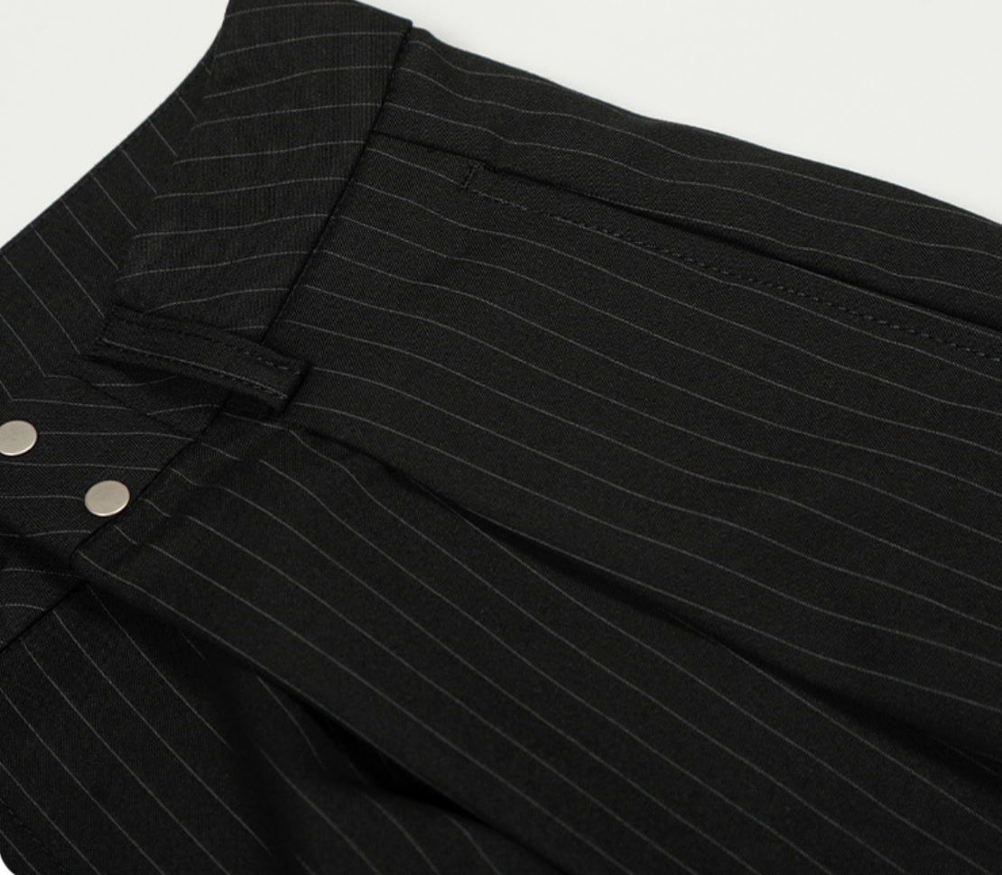 Design Pleated Striped Trousers