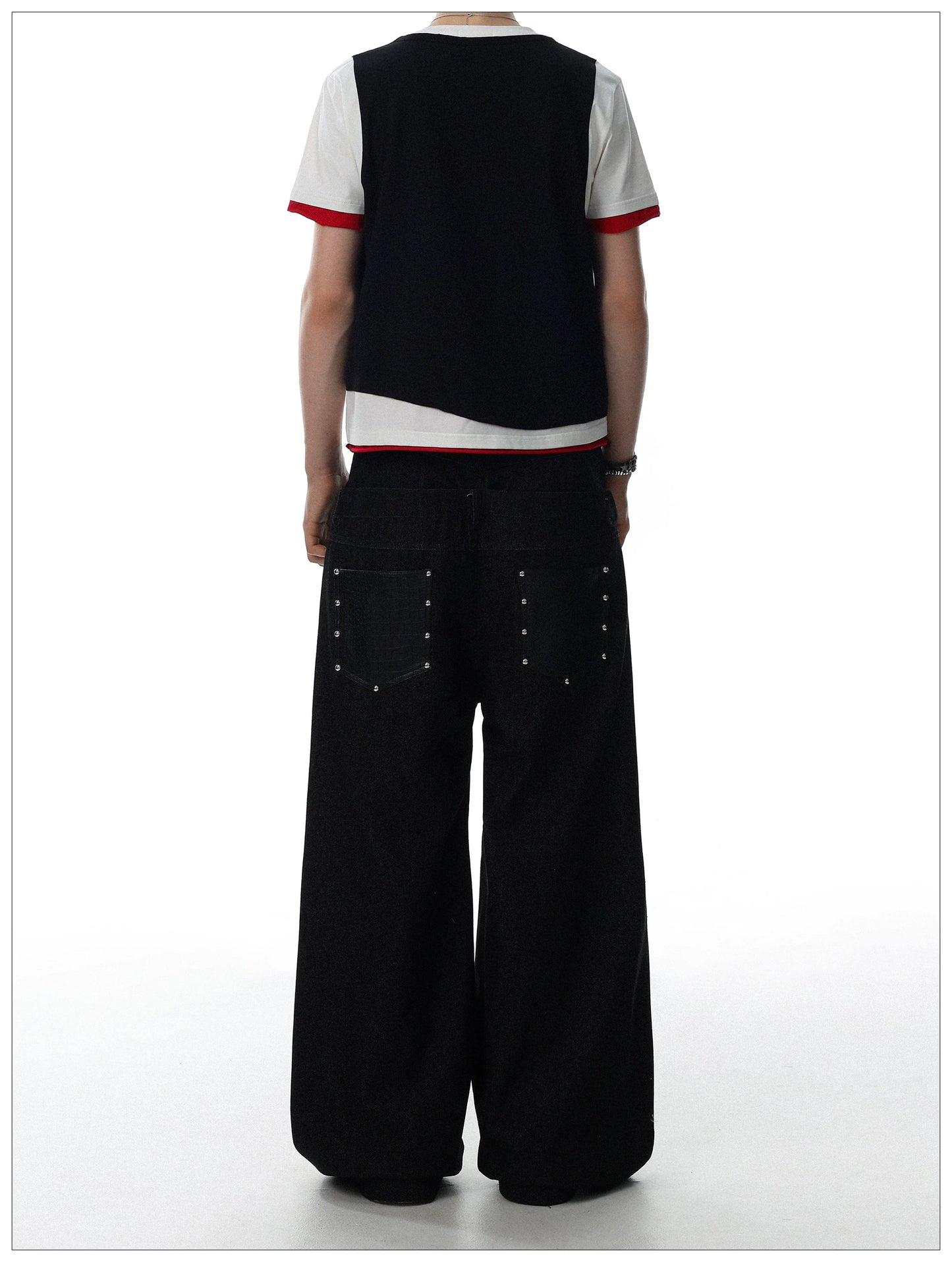 Vintage-Inspired Wide-Leg Denim Pants with Button Detail