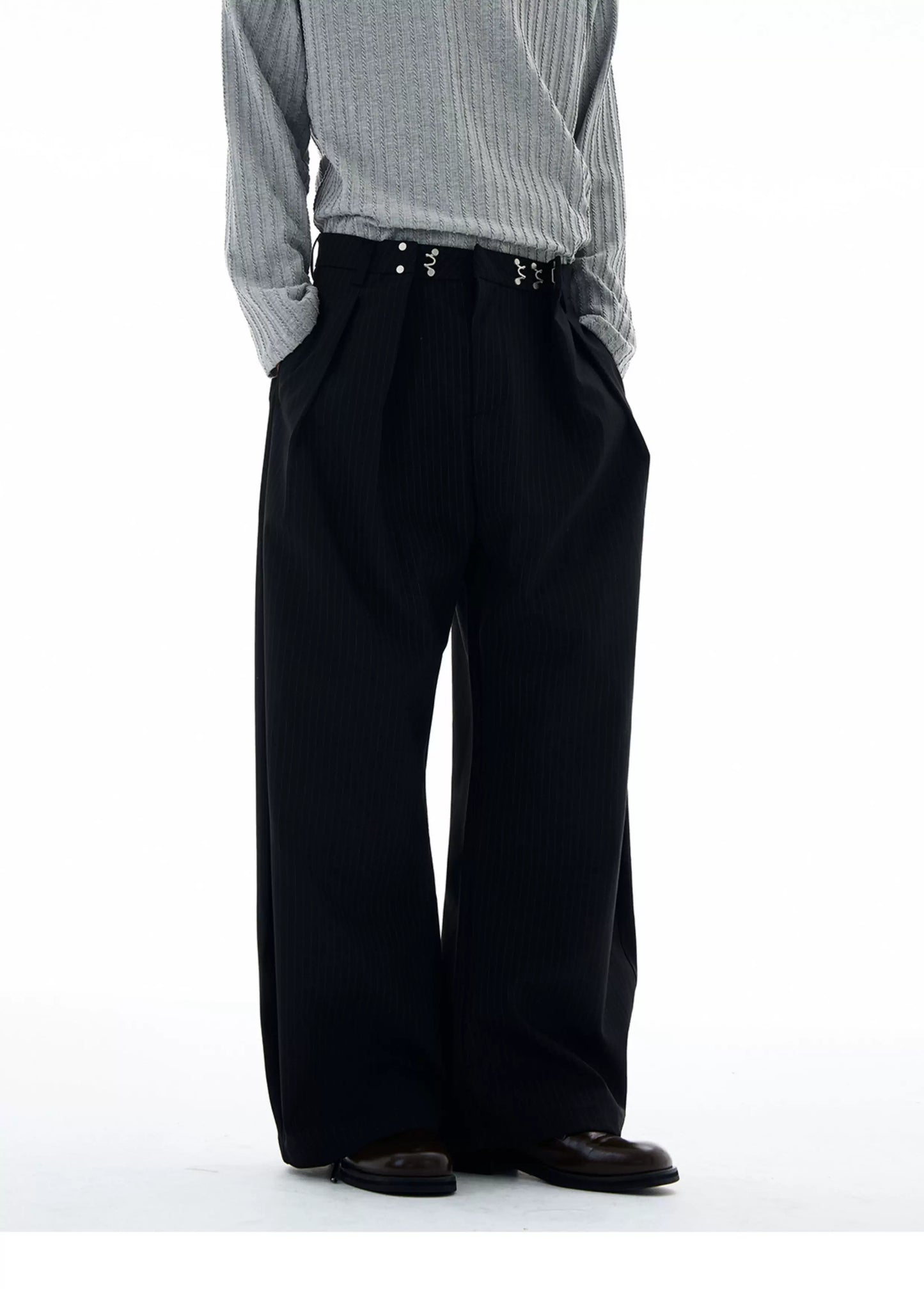 Design Pleated Striped Trousers