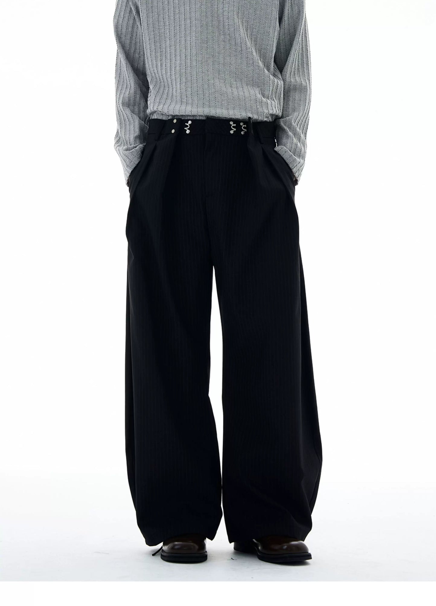 Design Pleated Striped Trousers